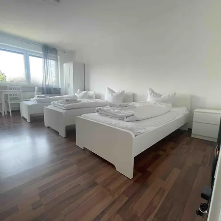 Apartment Sad163 - Moeblierte Monteurwohnung Mit Balkon